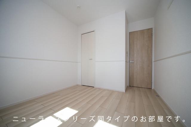 ヒカルサ市原五井（206） 室内