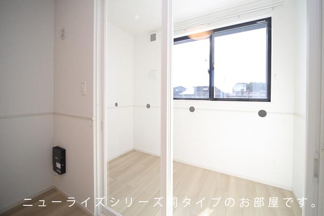 ヒカルサ市原五井（107） 室内