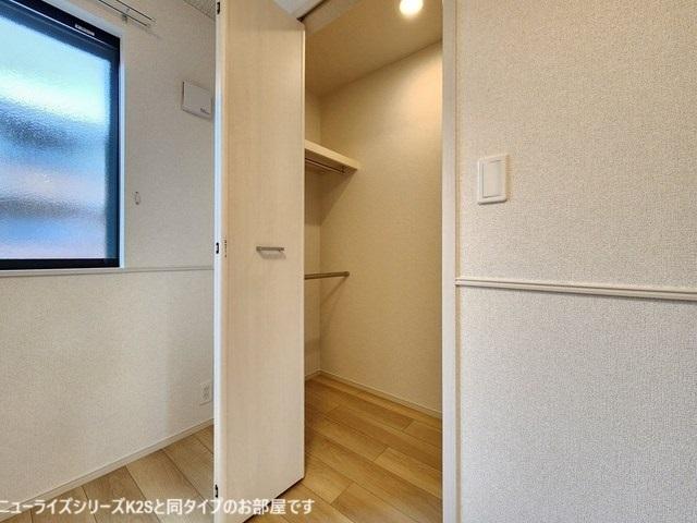 ヒカルサ市原五井（102） 収納