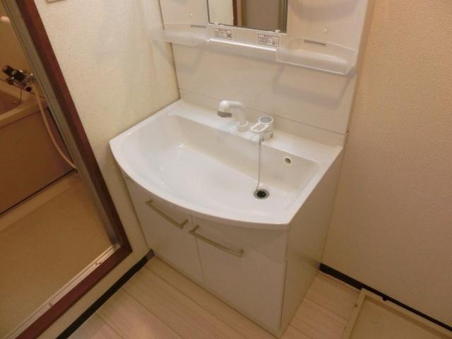 ファーストグリーン　Ｂ（103） 部屋画像
