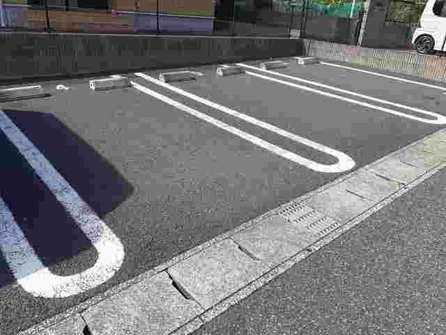 アンジュ　ボワＡ（202） 駐車場