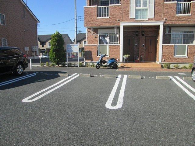 エピナールＢ（103） 駐車場