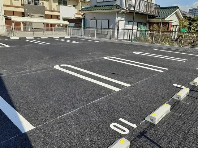 セイバリーヒルズ（102） 駐車場
