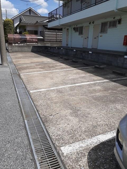 ハイツ太子堂（101） 駐車場