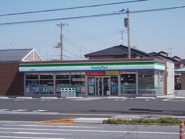 ファミリーマート大松屋京葉店：500m