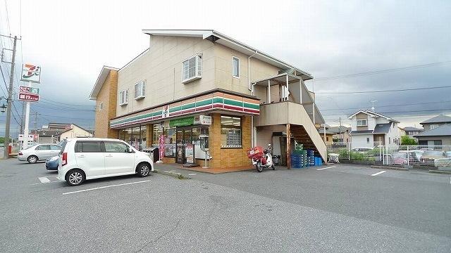 セブンイレブン木更津港南台店：210m