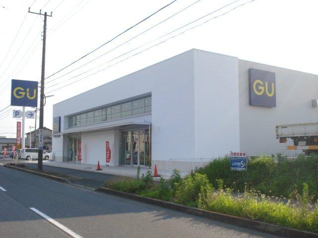 ジーユー木更津店：559m