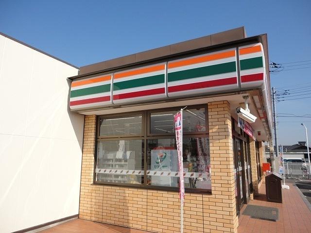 セブンイレブン市原古市場店：400m