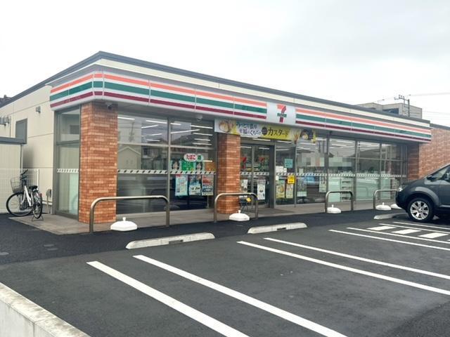 セブンイレブン木更津中央3丁目店：754m