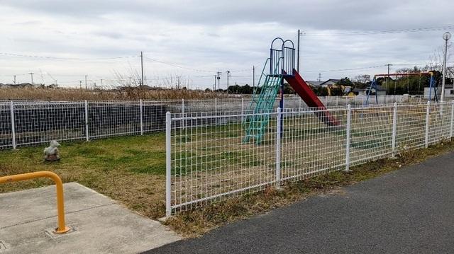 西山公園：350m