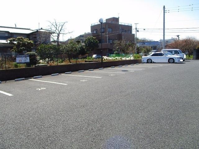 ドルチェ　Ａ・Ｂ（B202） 駐車場