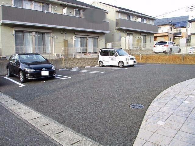 メルヴェイユ　A（102） 駐車場