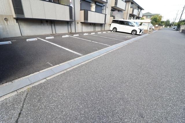 ＹＭＡ　Ⅲ（101） 駐車場