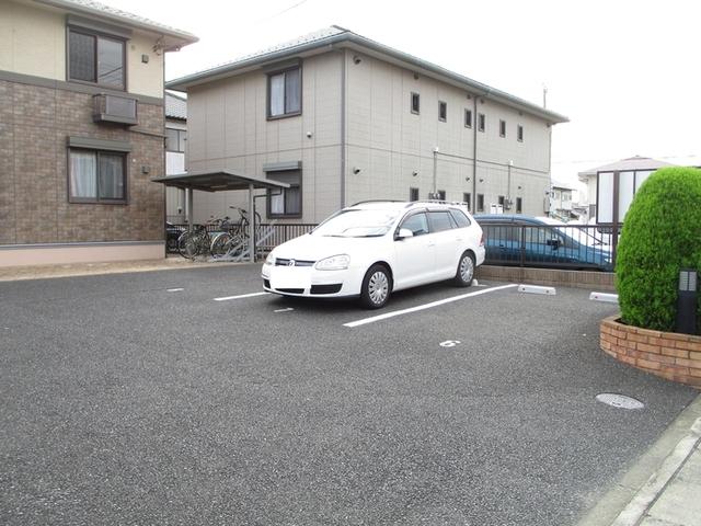 メゾンベール　Ｂ（201） 駐車場