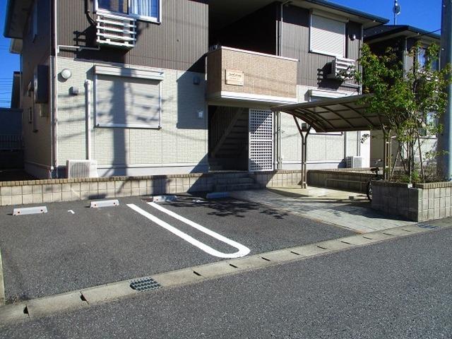 フェザント　東館（201） 駐車場
