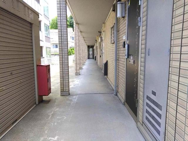 第８須賀ハイツ（302） エントランス