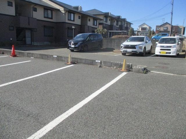 サンベルテ　Ⅴ（205） 駐車場