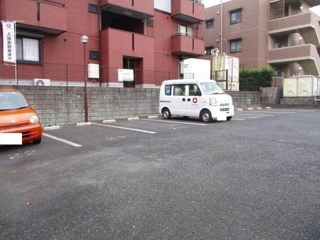 オーシャンヒルズ　Ｄ（D105） 駐車場
