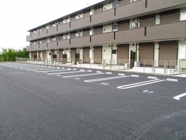 ハーモニックコート羽鳥野　Ａ（302） 駐車場