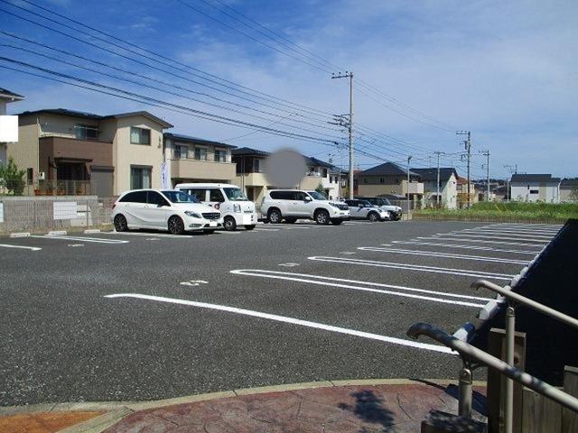 メルヴェイユ　C（101） 駐車場