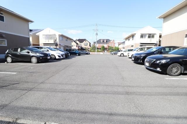ヴェルメゾンおゆみ野　Ｂ（202） 駐車場