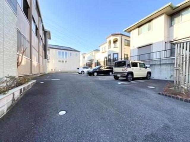 ガーデンハイツ・モッコク（102） 駐車場