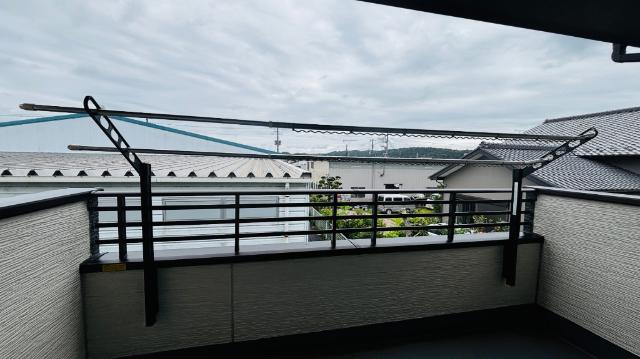 牛久売戸建て バルコニー
