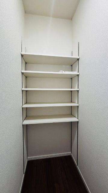 牛久売戸建て 収納