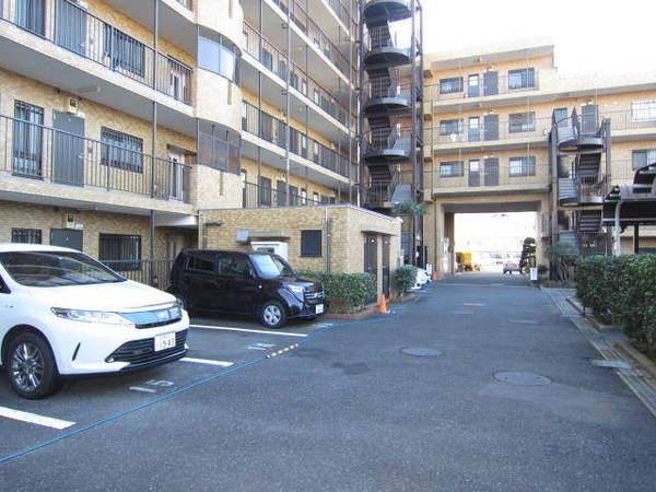 ライオンズマンション津田沼第6（506） 駐車場