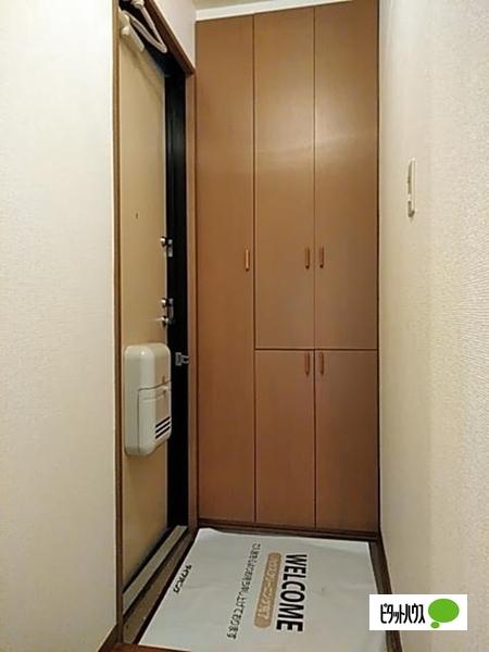 カサヴェールワコー（103） 玄関