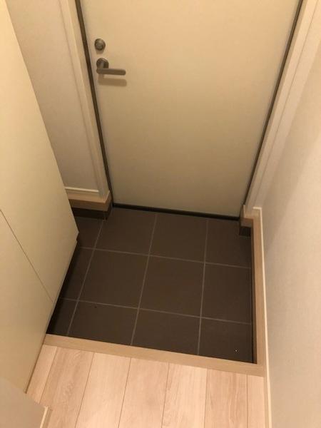 アル・ソーレA棟（1） 玄関