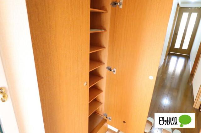 ルーチェ緑が丘A棟（106） 玄関