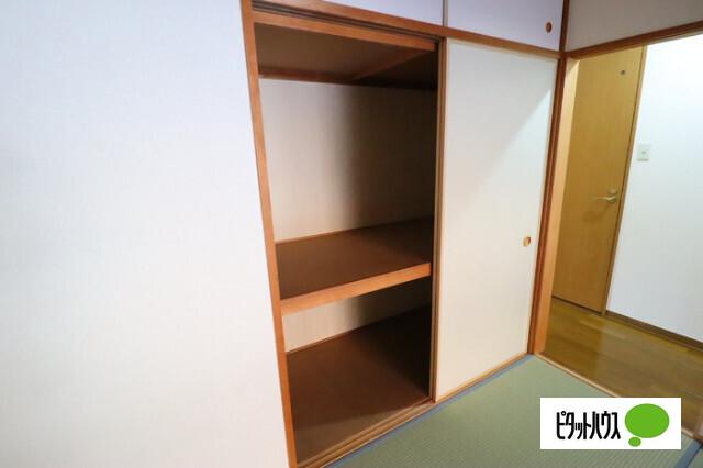ルーチェ緑が丘A棟（106） 収納