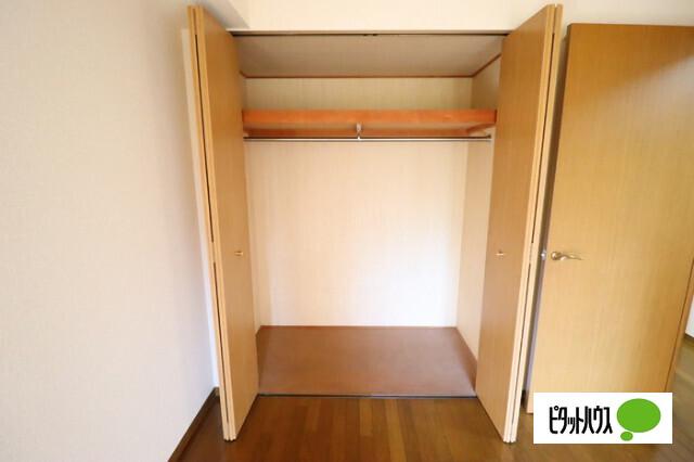 ルーチェ緑が丘A棟（106） 収納