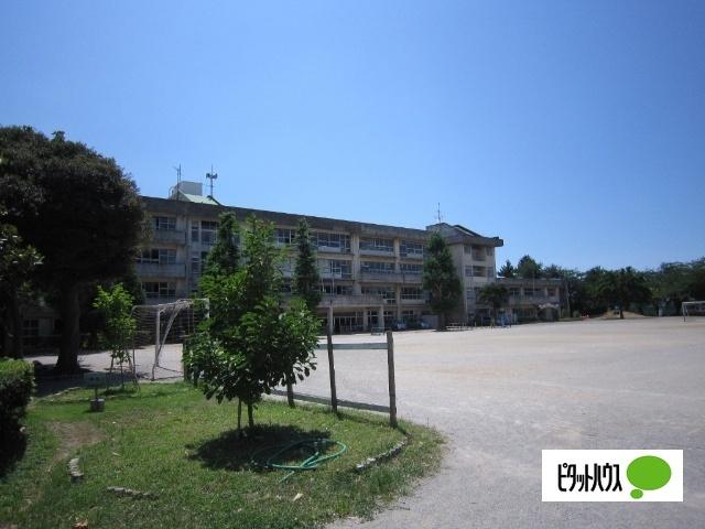 習志野市立向山小学校：479m
