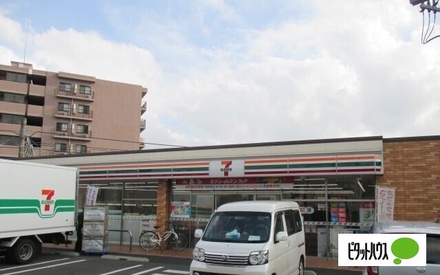 セブンイレブン船橋習志野4丁目店：221m