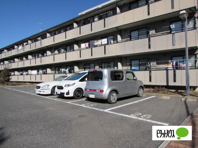 ハイローズ船橋　弐番館（206） 駐車場