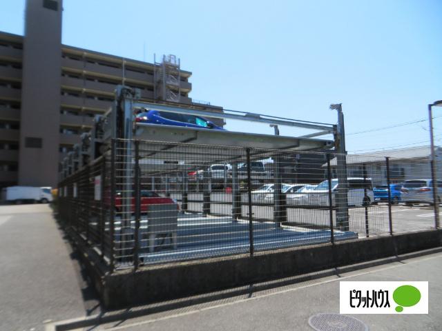 ファミール津田沼 駐車場