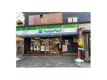 ファミリーマート南蒲田店：271m