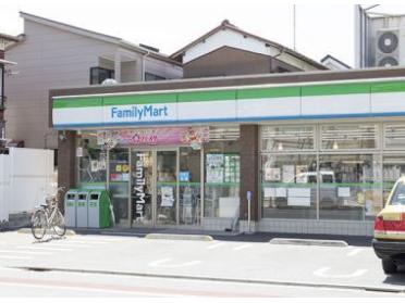 ファミリーマート羽田六丁目店：35m