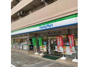 ファミリーマート日進町店：124m