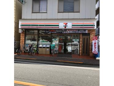 セブンイレブン大森東店：153m