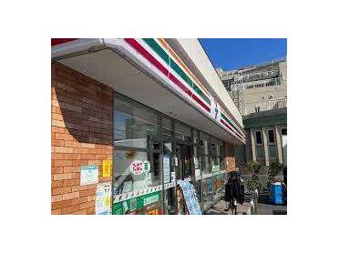 セブンイレブン大田区石川町2丁目店：335m