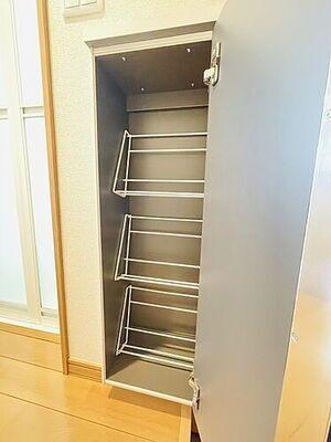 プレシャス蒲田（102） 玄関