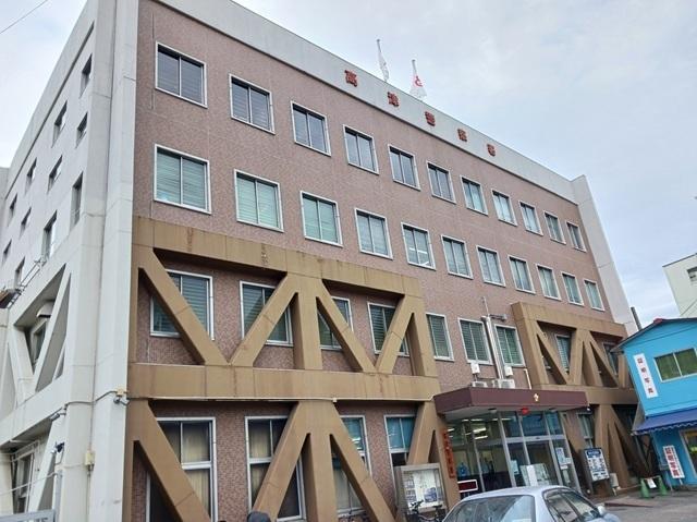 高津警察署：290m