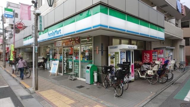 ファミリーマートタケウチ萩中店：201m