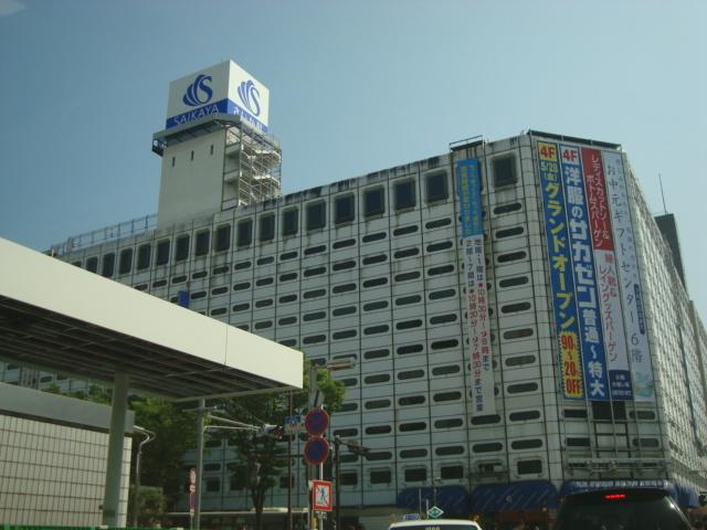 さいか屋川崎店(デパート)：499m