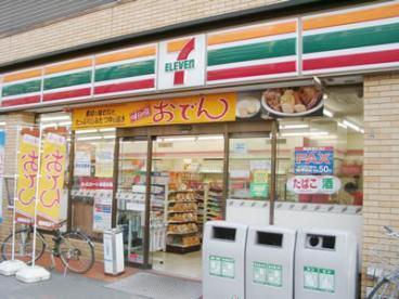 セブンイレブン大田区東六郷3丁目店：220m