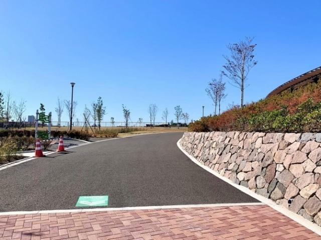 鶴見花月園公園：777m