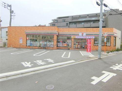 セブンイレブン大田区東蒲田キネマ通り店：274m